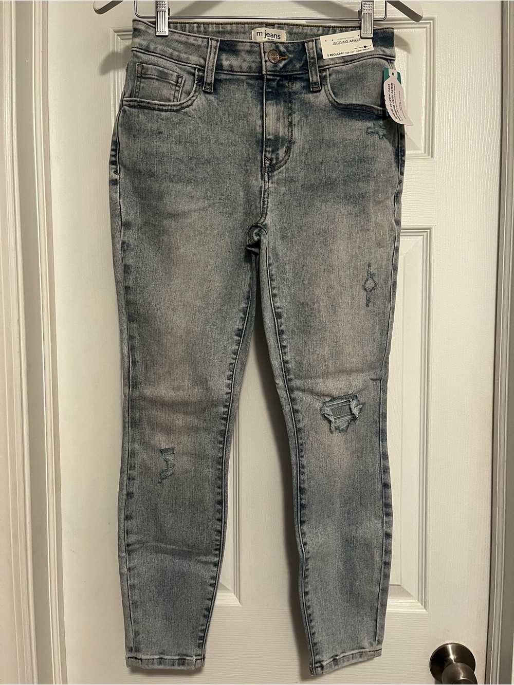 Gray-Blue Skinny Jeans with Distressed Detail